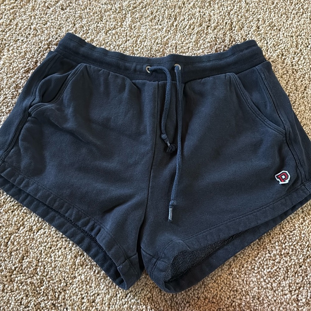 Pink short